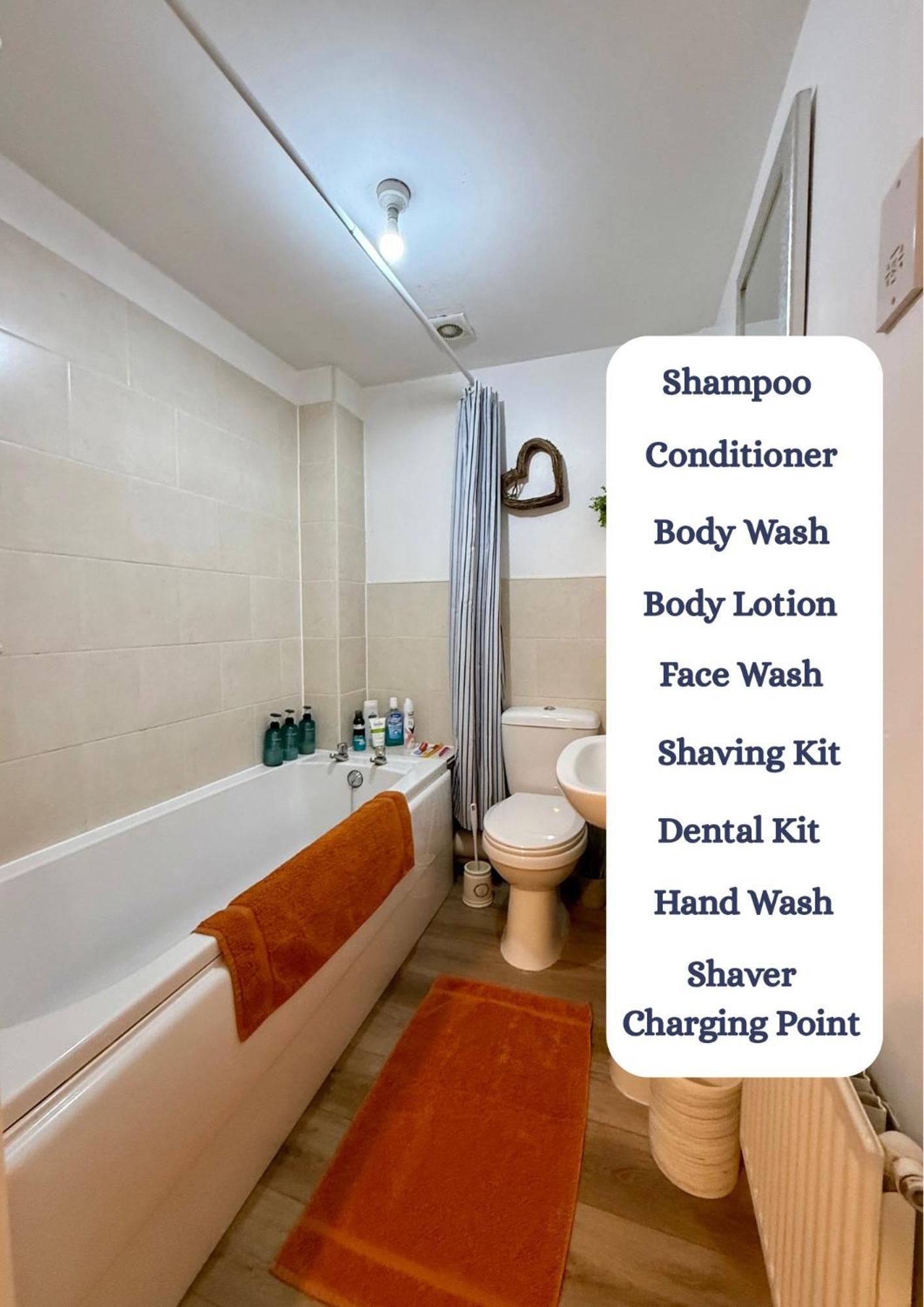Chapel Court - Centre - Free Parking Available - Entire - Self Check-in - Outside Space - Free Wi-fi Worcester
