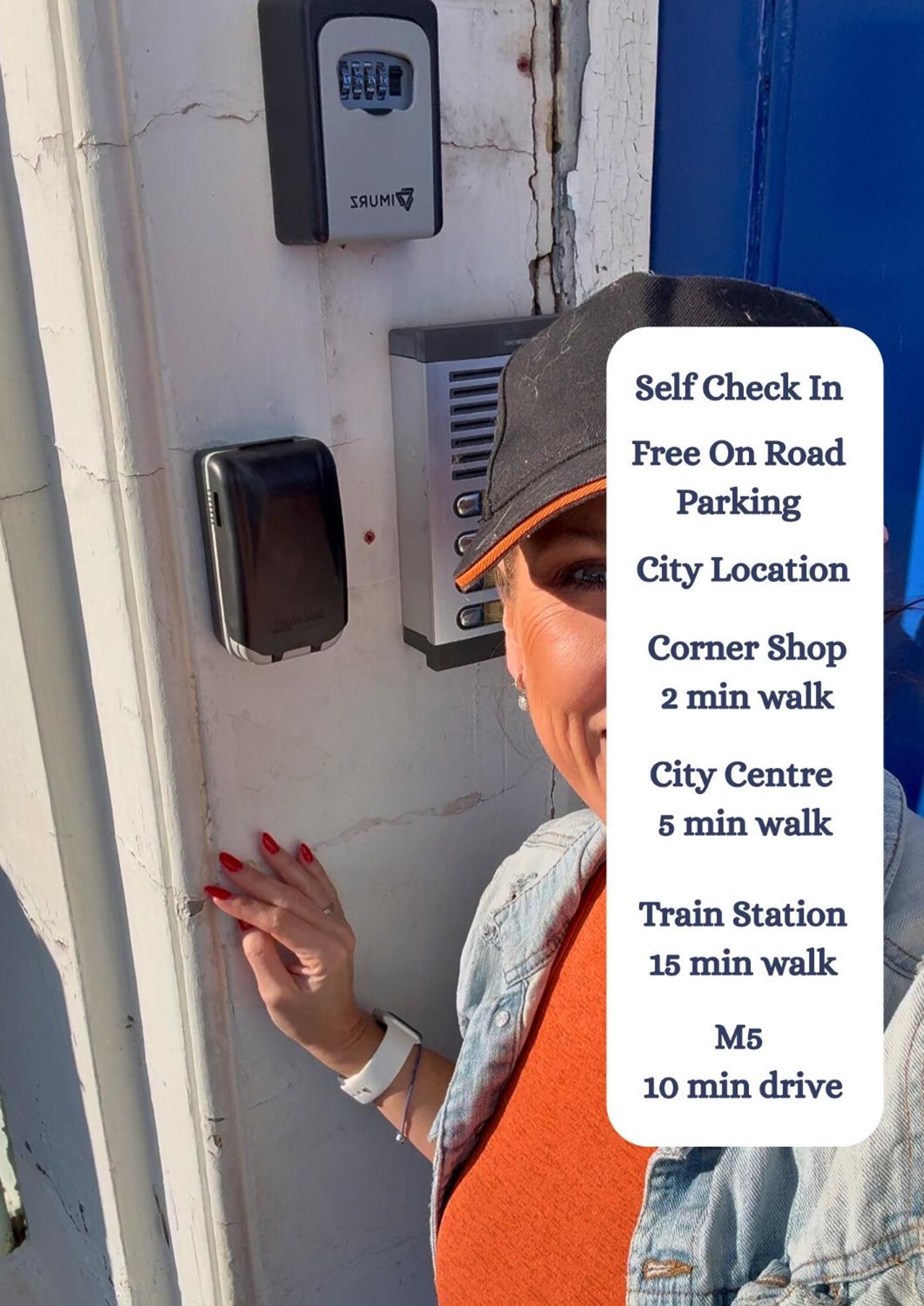 Chapel Court - Centre - Free Parking Available - Entire - Self Check-in - Outside Space - Free Wi-fi Apartamento